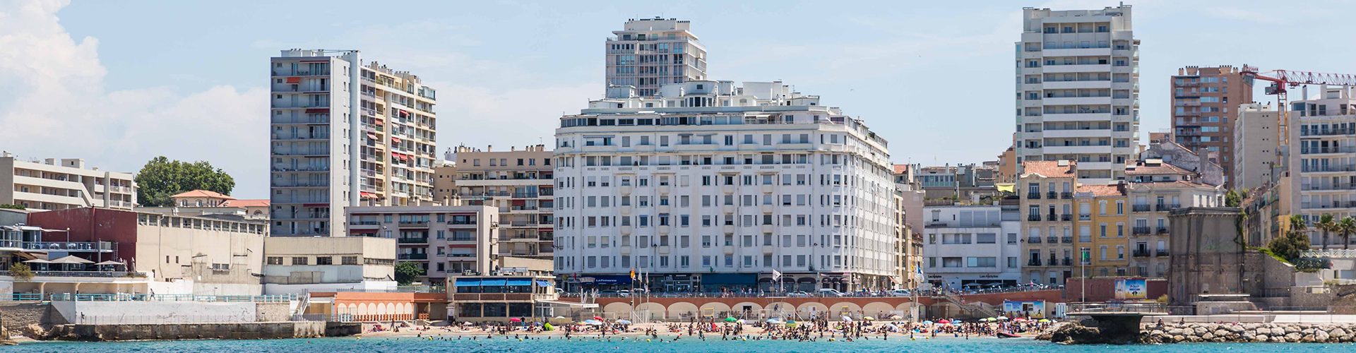 Plage des Catalans vue de la mer