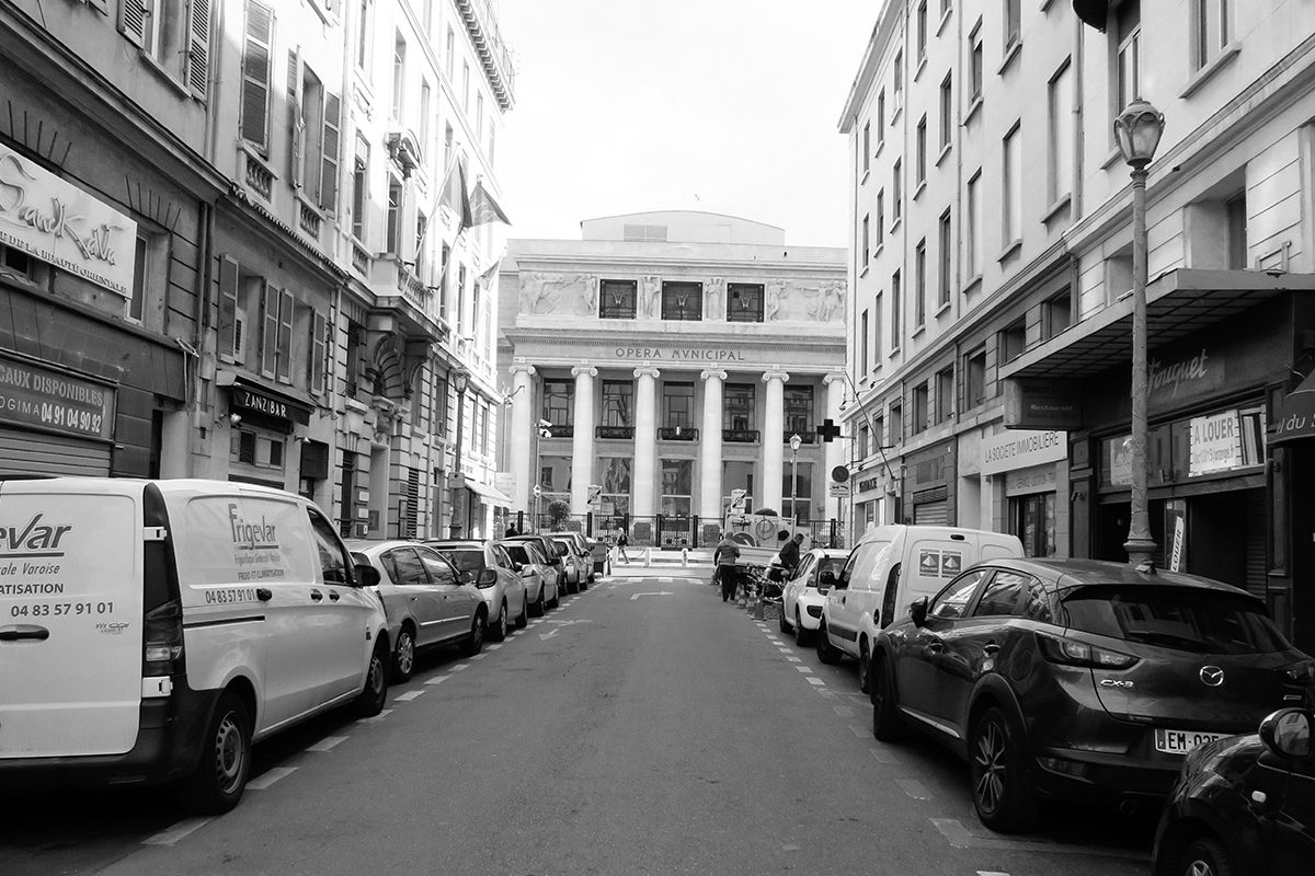 Rue Beauvau - Avant