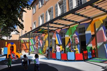 ZUS CENTRE NORD ZUS CENTRE NORD - Creche Belzunce, rue longue des Capucins - Marseille - le 19 juin 2012 - Photo: Fabien GROUE/CIT'images